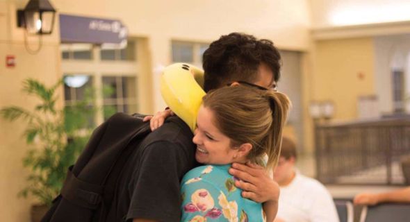international-student-exchange-header-mobile international-student-exchange-header-mobile