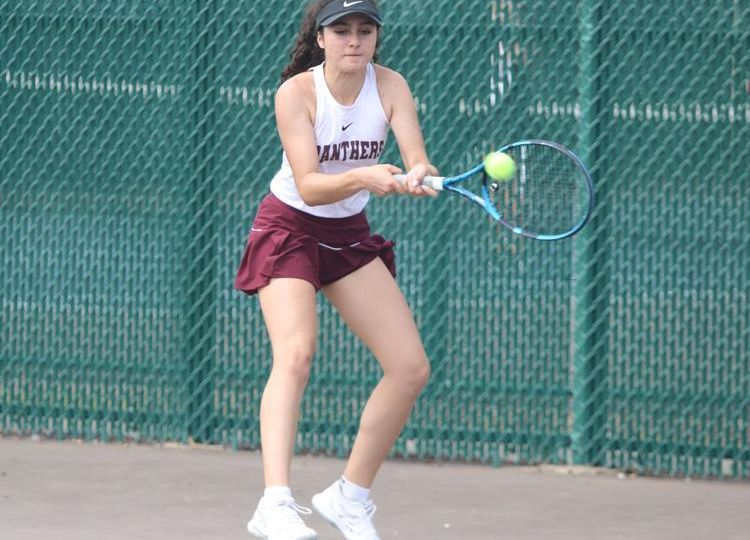 ISE Exchange Student Jana at Tennis Championship